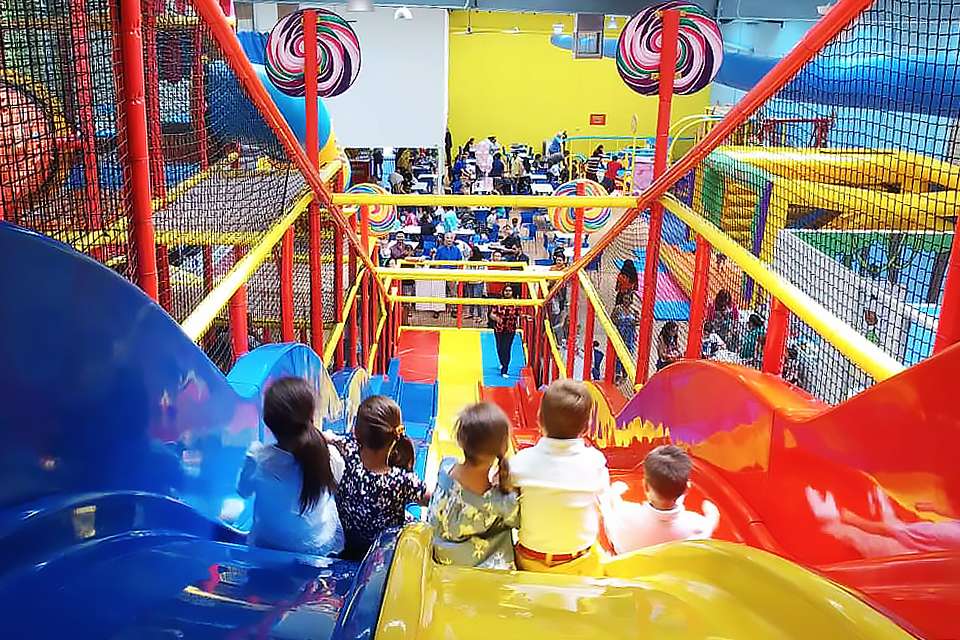 19 Indoor Party Spots with Mega Playgrounds for NYC Kids