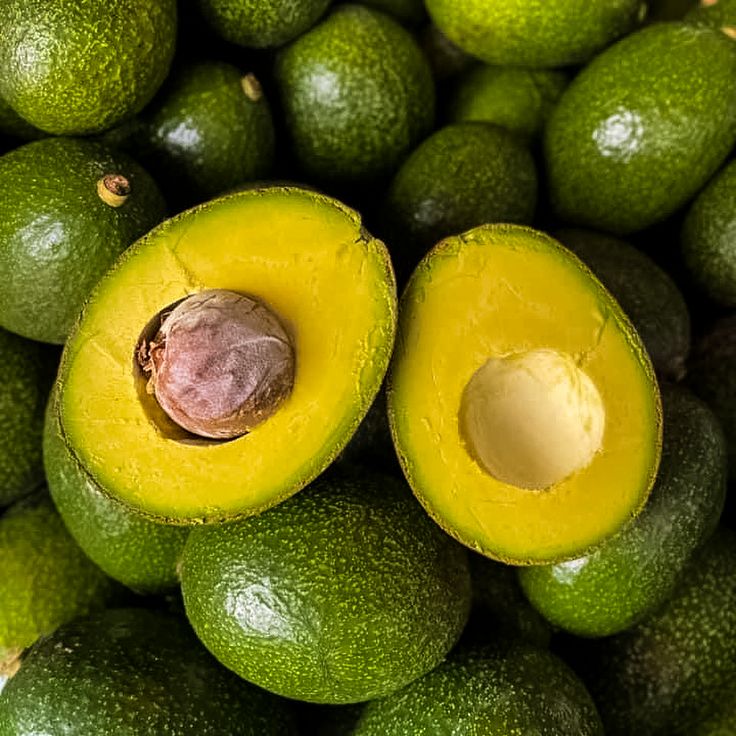 Cara Memilih Alpukat Matang dengan Tepat