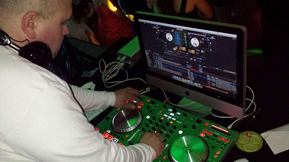 Party DJ Entertainment  D& T Productions