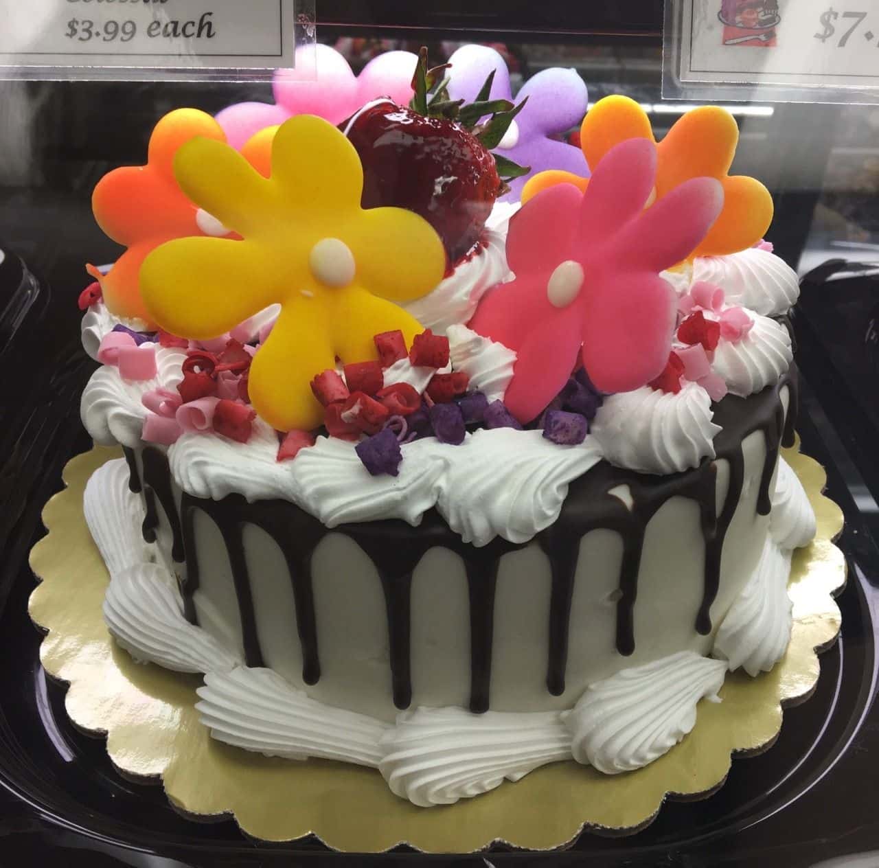 Pictures Of Cakes From Grocery Stores